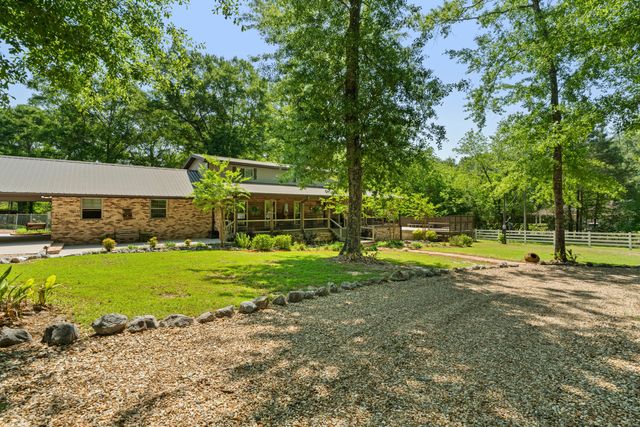 2262 MS-589, Hattiesburg, MS 39402