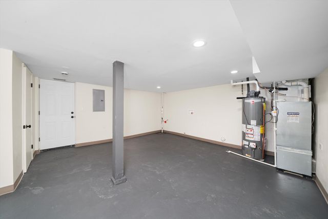 1134 W 104th Street, Chicago, IL 60643