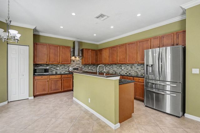 9573 Cobblestone Creek Drive, Boynton Beach, FL 33472