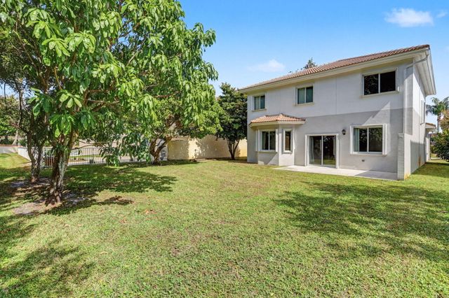 9573 Cobblestone Creek Drive, Boynton Beach, FL 33472