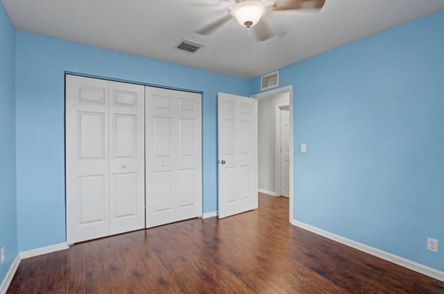 9573 Cobblestone Creek Drive, Boynton Beach, FL 33472