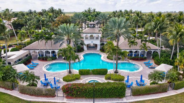 9573 Cobblestone Creek Drive, Boynton Beach, FL 33472