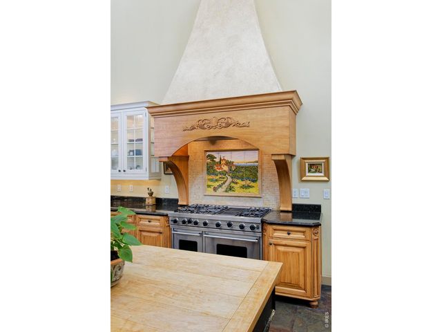 7701 Brockway Dr, Boulder, CO 80303