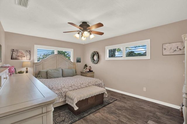 11202 91ST AVENUE, Seminole, FL 33772