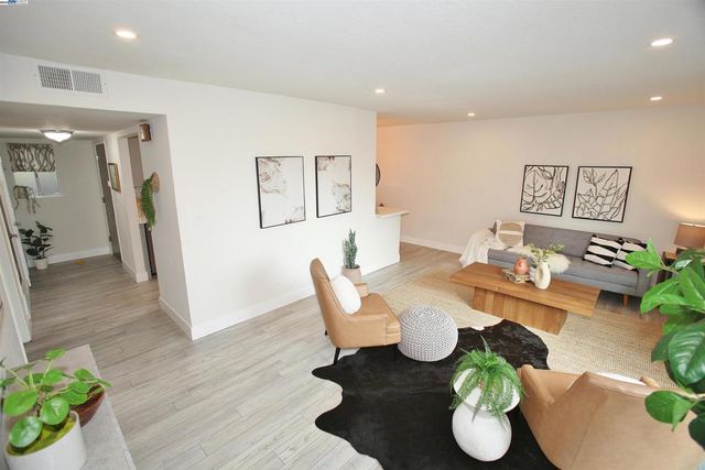 1654 164Th Ave, San Leandro, CA 94578