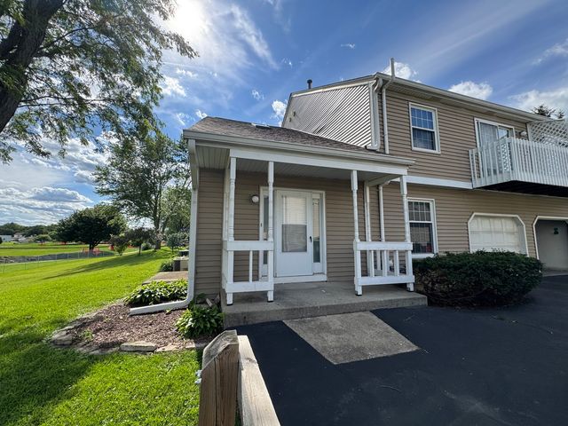 11411 Douglas Avenue C, Huntley, IL 60142