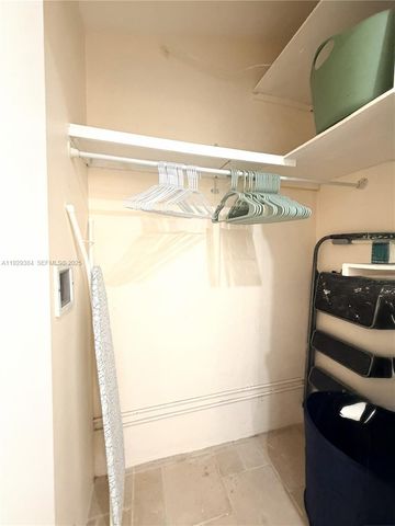 1625 SW 101st Ave Eff, Miami, FL 33165