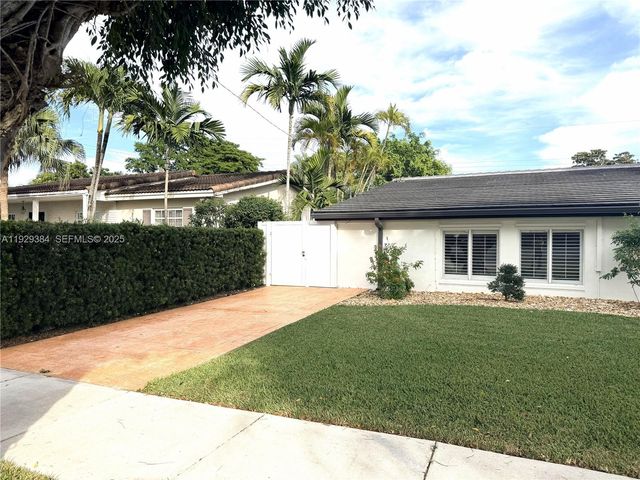 1625 SW 101st Ave Eff, Miami, FL 33165