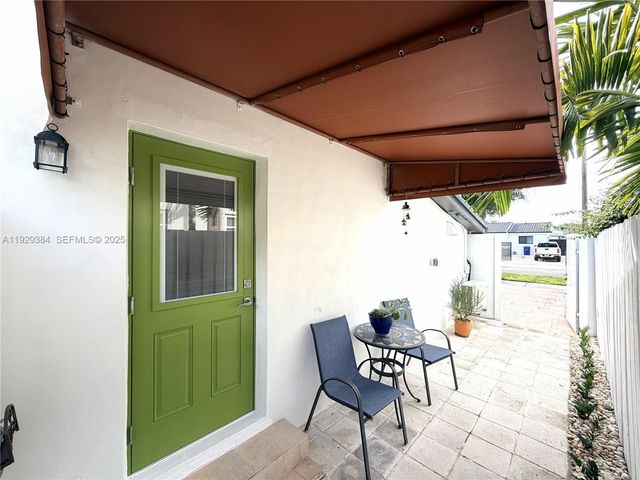 1625 SW 101st Ave Eff, Miami, FL 33165