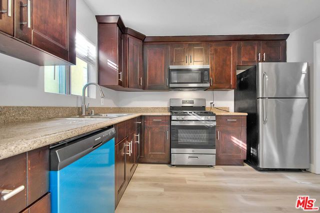 4822 Hollow Corner Road 177, Culver City, CA 90230