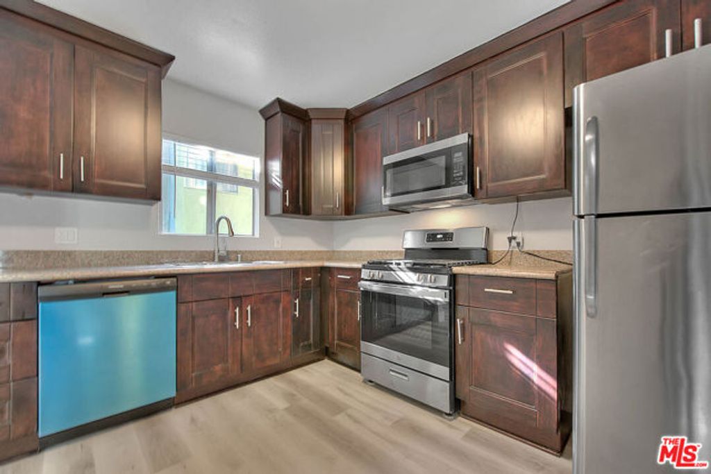 4822 Hollow Corner Road 177, Culver City, CA 90230