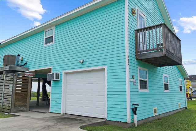 930 West Lane, Crystal Beach, TX 77650
