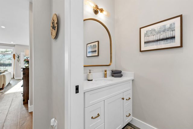 60 White Oaks Rd Unit 13, Laconia, NH 03246