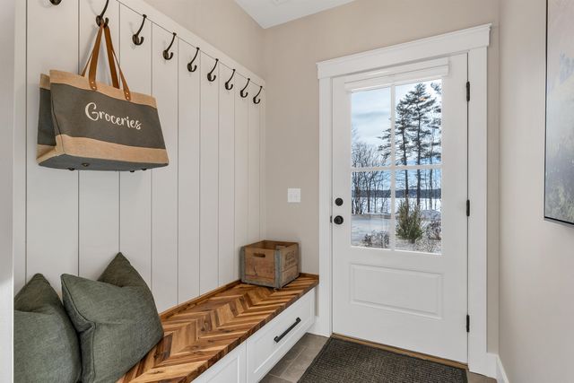 60 White Oaks Rd Unit 13, Laconia, NH 03246