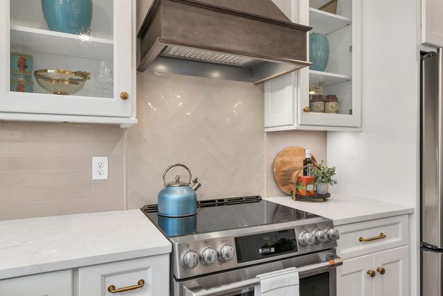 60 White Oaks Rd Unit 13, Laconia, NH 03246