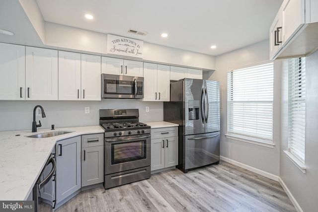 30 PHOENIX CT, Sewell, NJ 08080