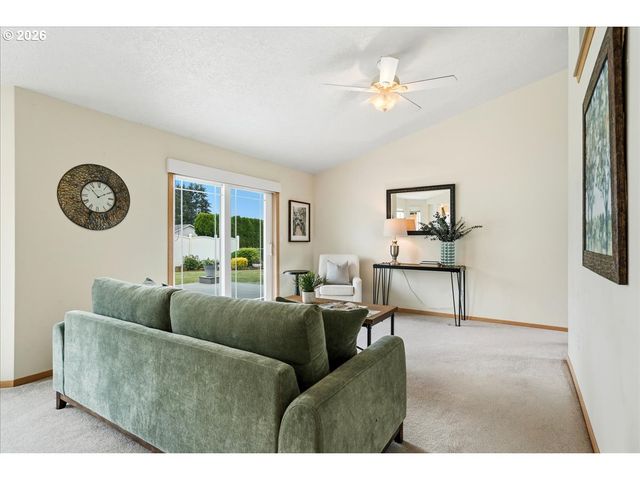 610 Sw 7TH St, Sublimity, OR 97385