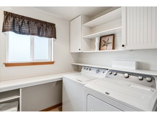 610 Sw 7TH St, Sublimity, OR 97385