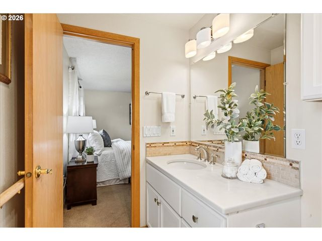 610 Sw 7TH St, Sublimity, OR 97385