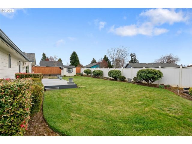 610 Sw 7TH St, Sublimity, OR 97385