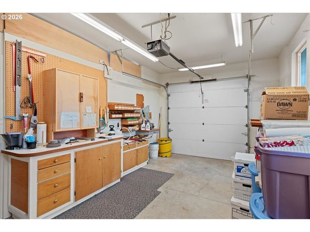 610 Sw 7TH St, Sublimity, OR 97385