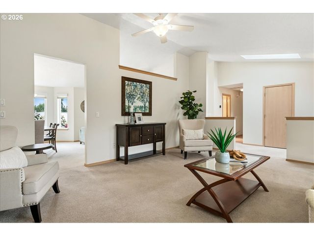 610 Sw 7TH St, Sublimity, OR 97385