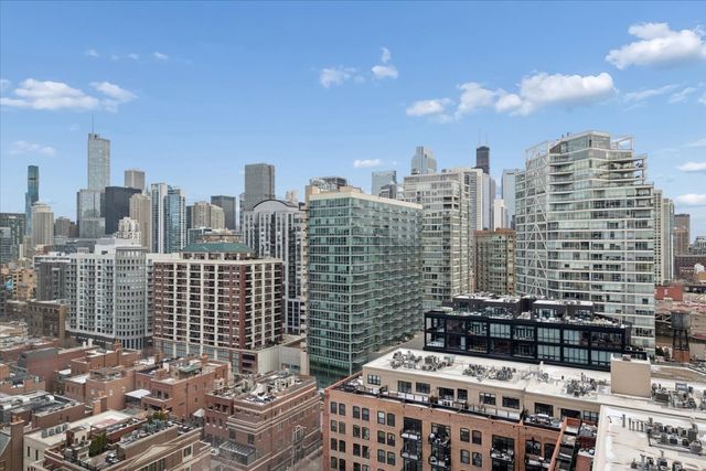 500 W Superior Street 1307, Chicago, IL 60654