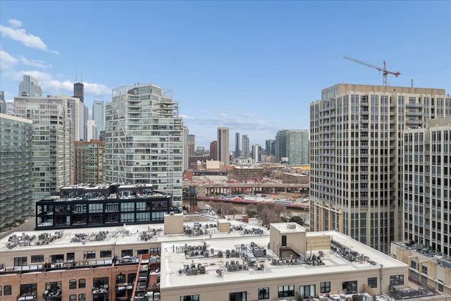 500 W Superior Street 1307, Chicago, IL 60654
