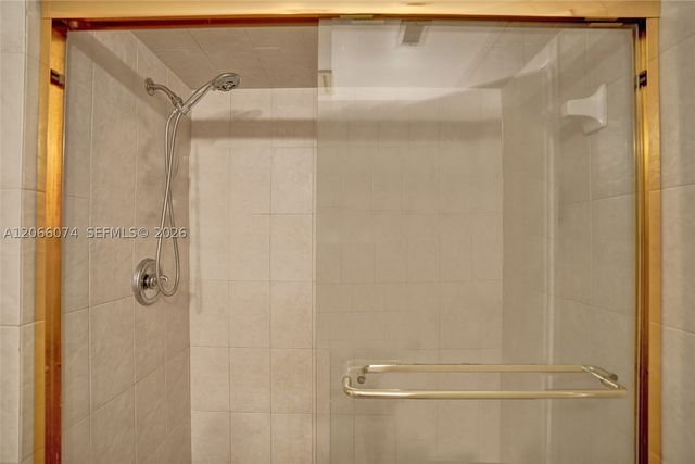 3003 Lakewood Ln, Hollywood, FL 33021
