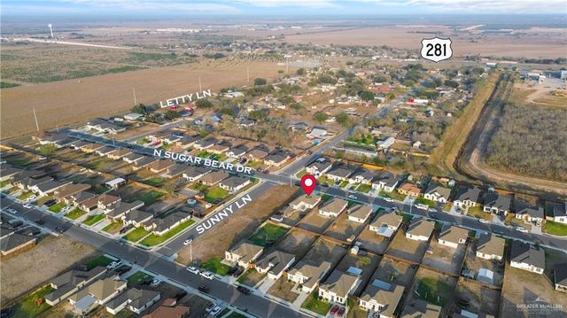 10737 N Sugar Bear N Drive, Edinburg, TX 78541