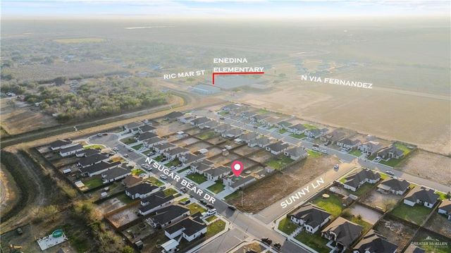 10737 N Sugar Bear N Drive, Edinburg, TX 78541