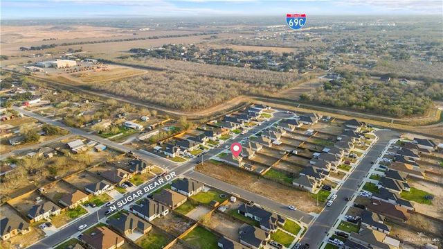 10737 N Sugar Bear N Drive, Edinburg, TX 78541