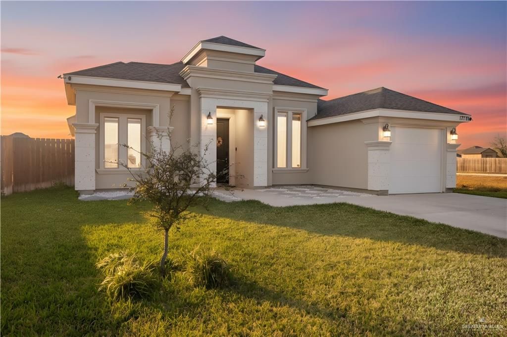 10737 N Sugar Bear N Drive, Edinburg, TX 78541