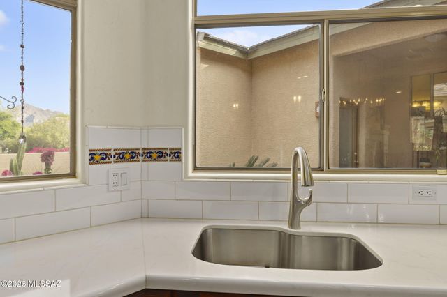 11651 N Ribbonwood Drive, Oro Valley, AZ 85737