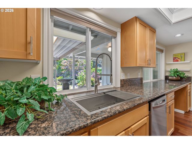 10160 Sw CENTURY OAK Dr, Tigard, OR 97224
