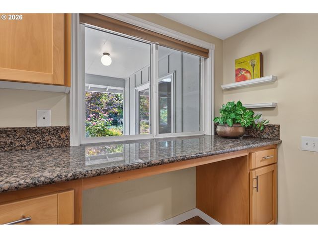 10160 Sw CENTURY OAK Dr, Tigard, OR 97224
