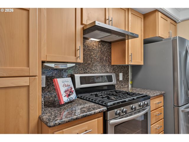 10160 Sw CENTURY OAK Dr, Tigard, OR 97224