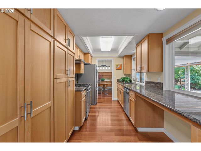 10160 Sw CENTURY OAK Dr, Tigard, OR 97224