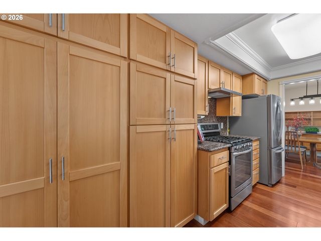 10160 Sw CENTURY OAK Dr, Tigard, OR 97224