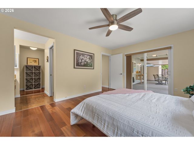 10160 Sw CENTURY OAK Dr, Tigard, OR 97224