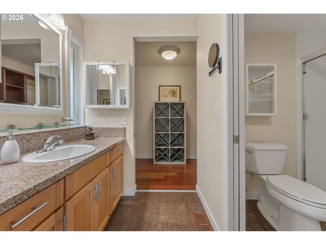 10160 Sw CENTURY OAK Dr, Tigard, OR 97224