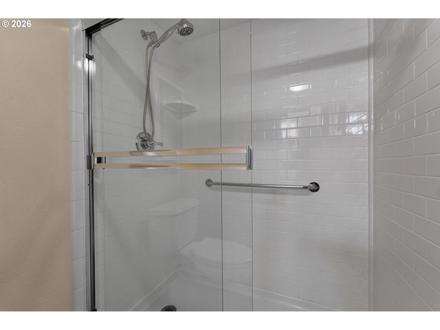 10160 Sw CENTURY OAK Dr, Tigard, OR 97224