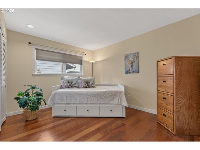 10160 Sw CENTURY OAK Dr, Tigard, OR 97224