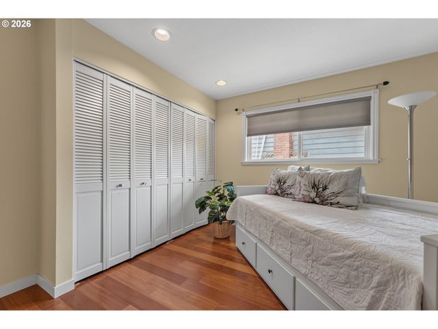 10160 Sw CENTURY OAK Dr, Tigard, OR 97224