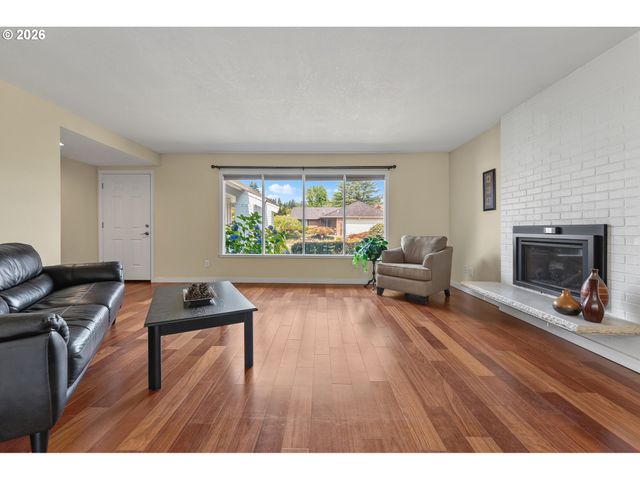 10160 Sw CENTURY OAK Dr, Tigard, OR 97224