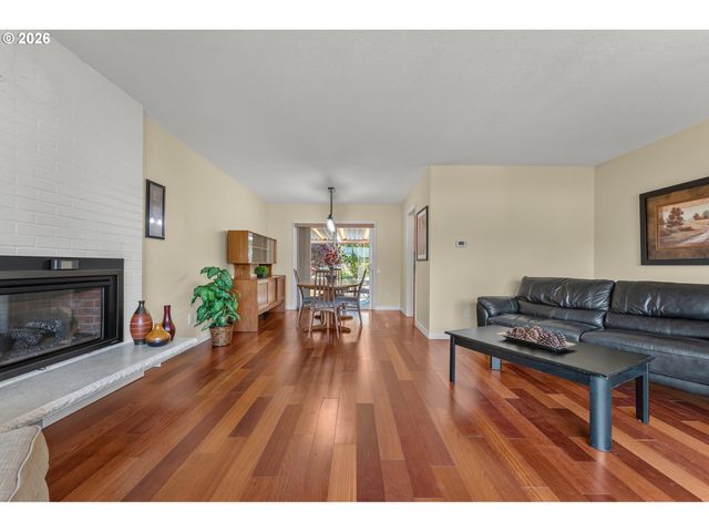 10160 Sw CENTURY OAK Dr, Tigard, OR 97224