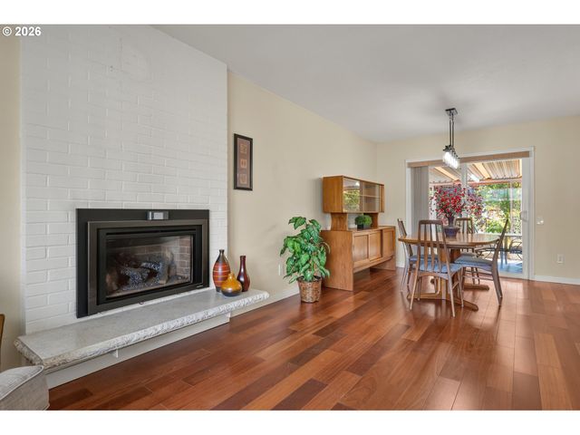 10160 Sw CENTURY OAK Dr, Tigard, OR 97224