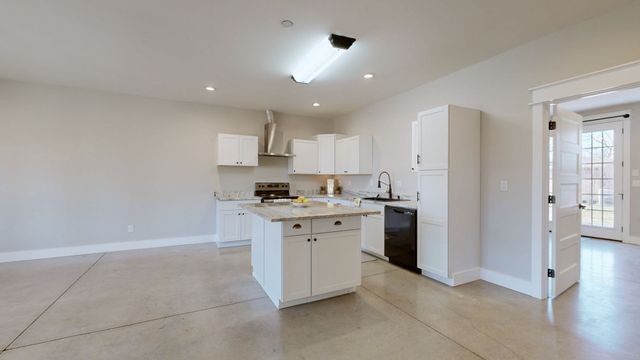 689 Doe Dr, Murfreesboro, TN 37129