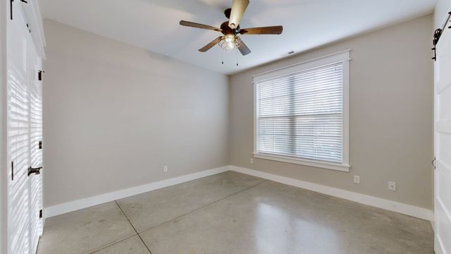 689 Doe Dr, Murfreesboro, TN 37129