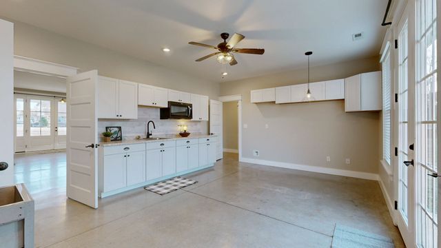 689 Doe Dr, Murfreesboro, TN 37129